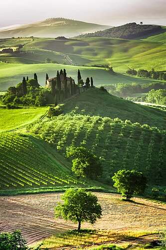 toscany.jpg
